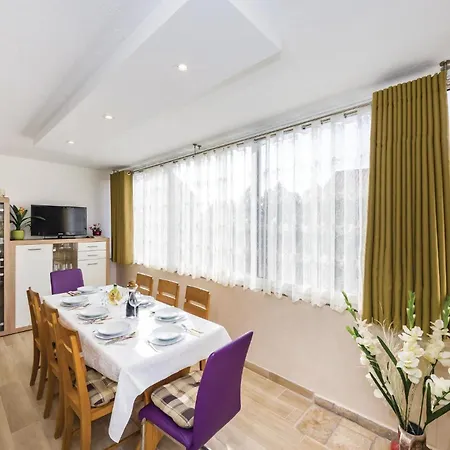 Awesome In With Kitchen