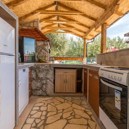 Zadar 37 Holiday home Kakma