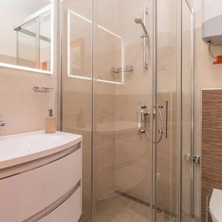 Vakantiehuis Zadar 37 *