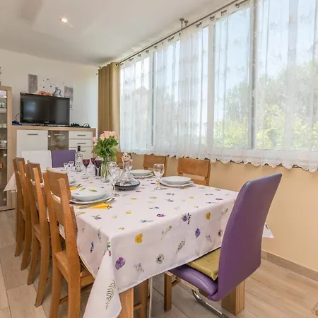 Zadar 37 Vakantiehuis Kakma